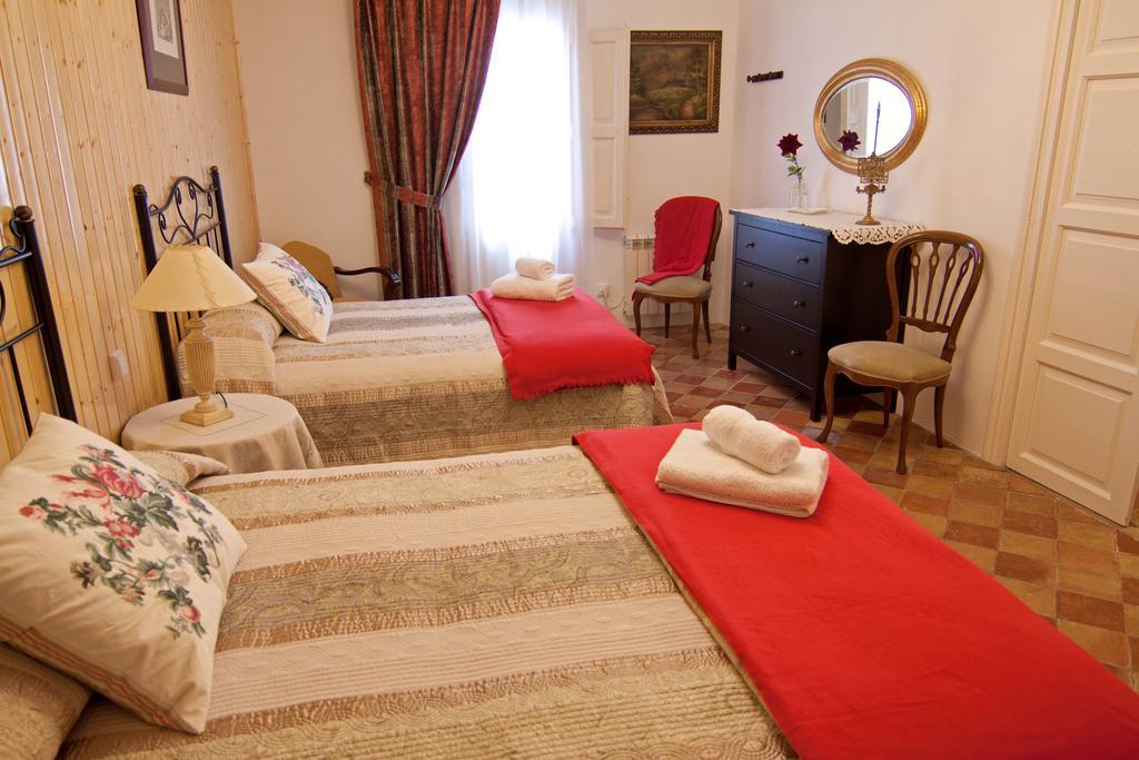 Casa Rural La Casona Urrea de Gaen Habitación foto